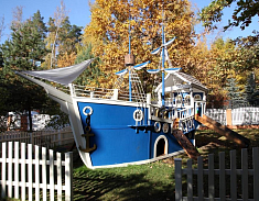 На площадке